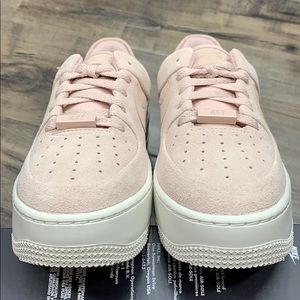 nike sage low beige